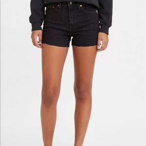 Levi’s Women’s Black High Rise Denim Jean Shorts Size 25